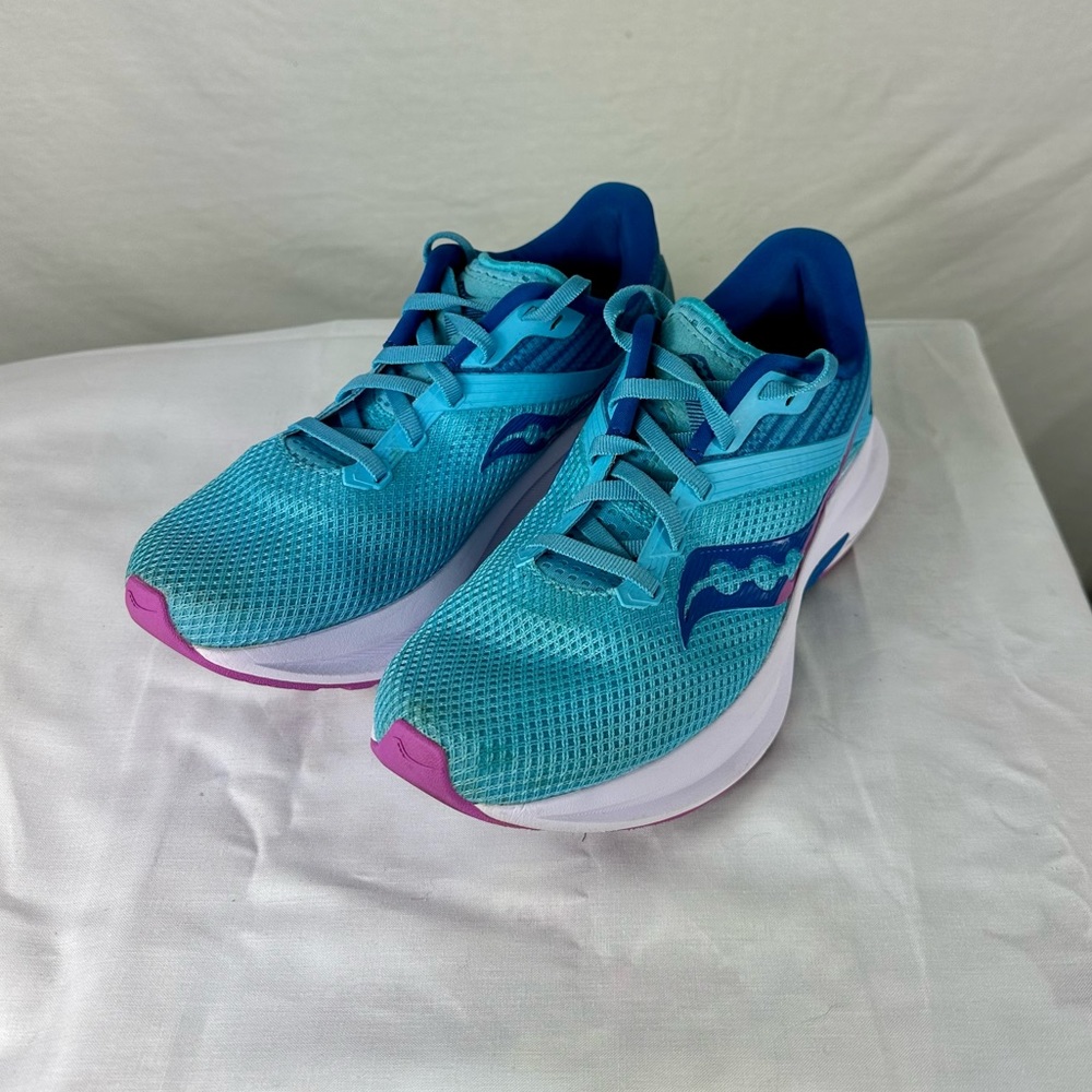 Blue and Purple Saucony PWRRun Size 6.5